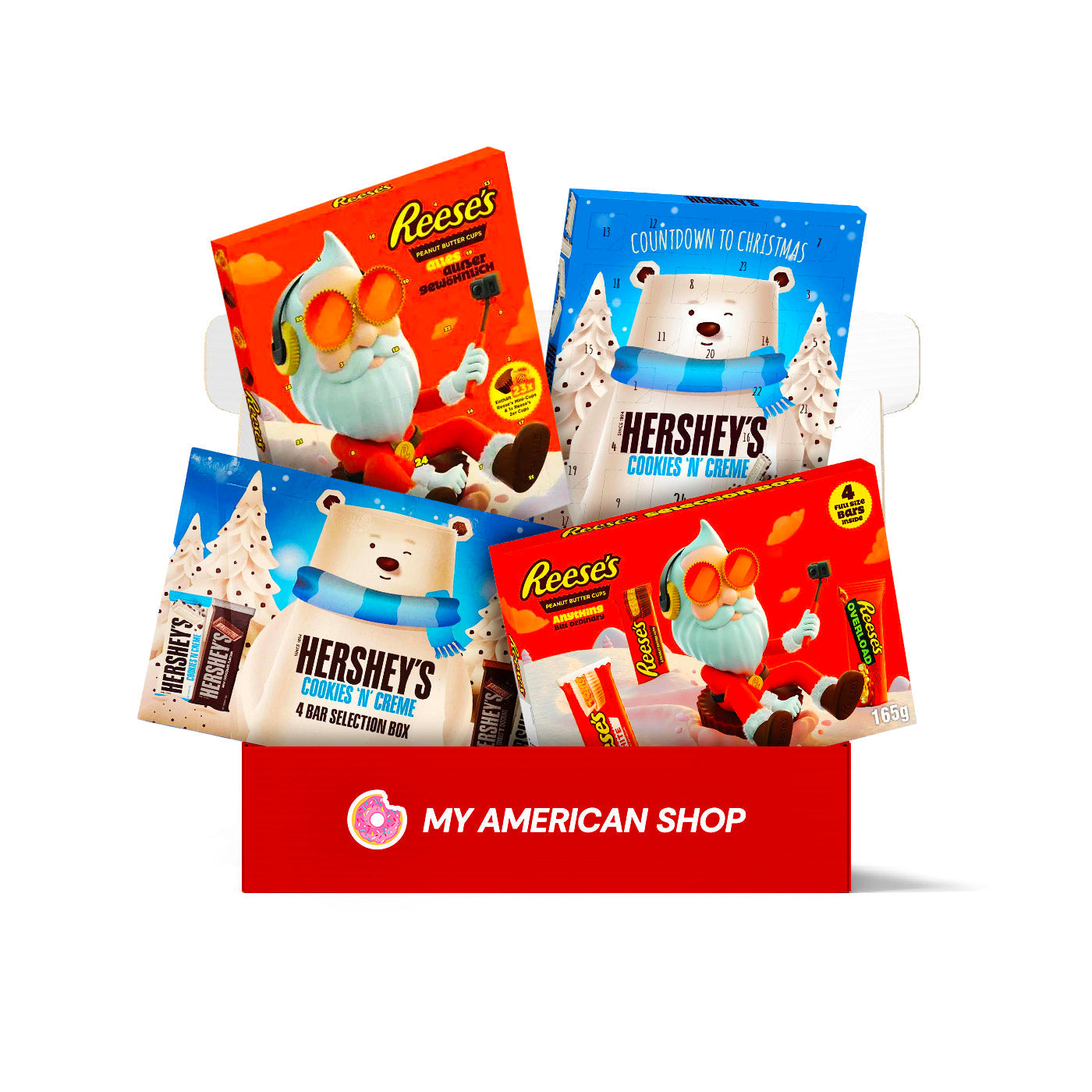 Un carton rectangulaire rouge contenant 4 calendriers de l’avent, 2 Hershey’s avec un ours blanc entouré de sapin blanc et 2 Reese’s avec un père Noël qui se filme entrain de descendre une montage enneigée assis sur un chocolat Reese’s géant. Le tout sur un fond blanc