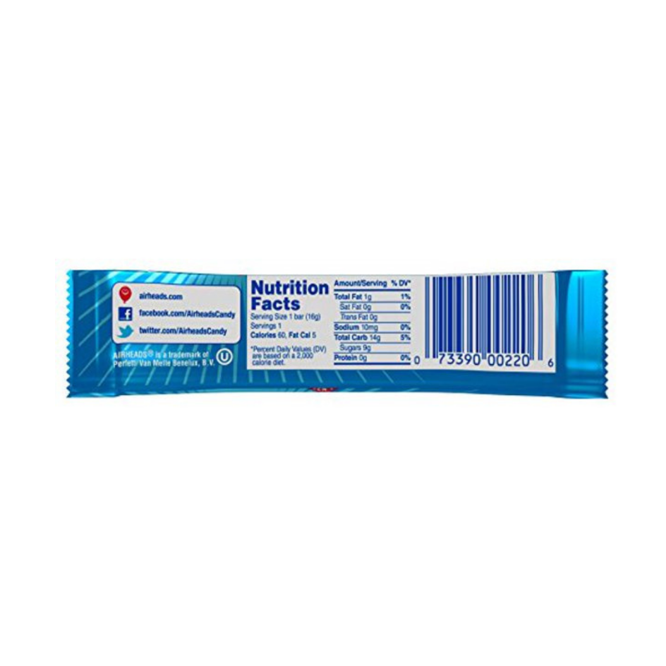 L’arrière du paquet individuel bleu sur fond blanc avec les informations nutritives et le code barre à droite