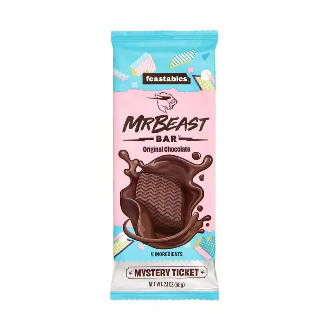Un emballage rose et bleu sur fond blanc avec au centre une barre chocolatée dans un coulis brun