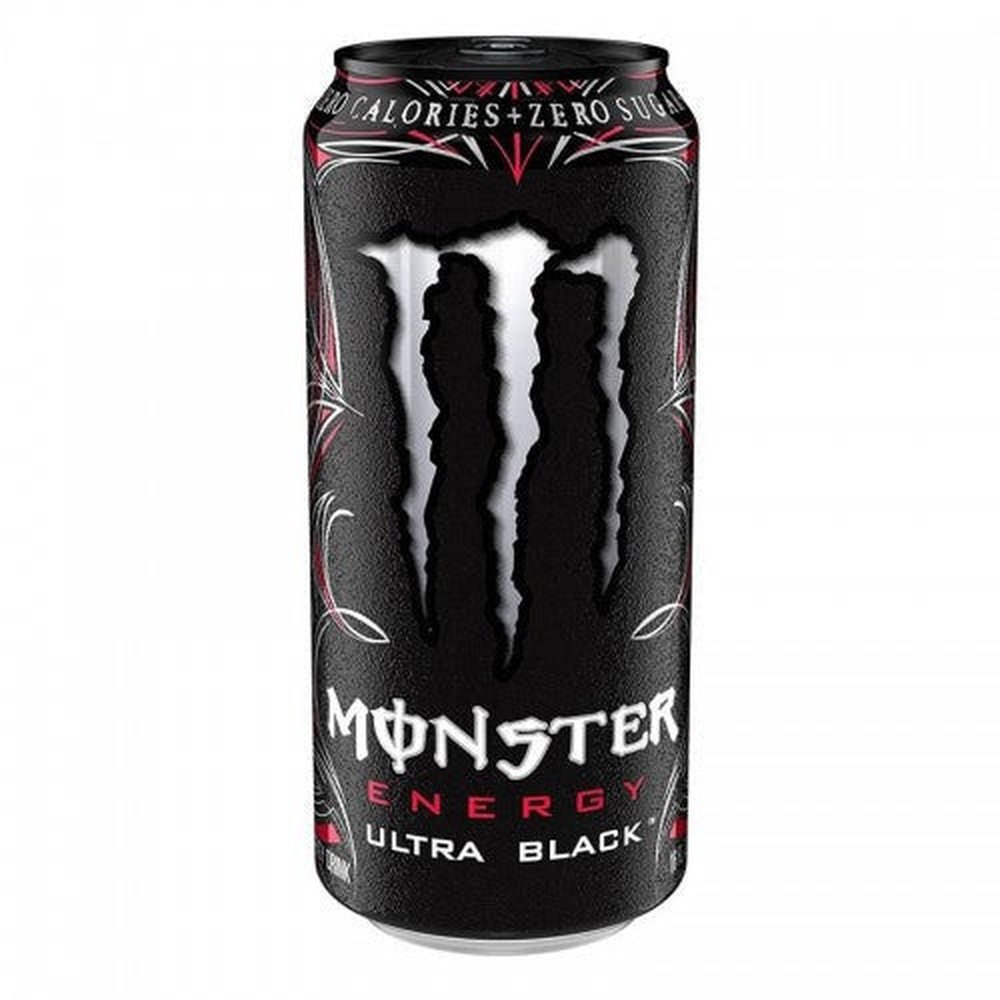 Une grande canette noire avec au centre le logo gris argenté de Monster, un grand M. Le tout sur fond blanc